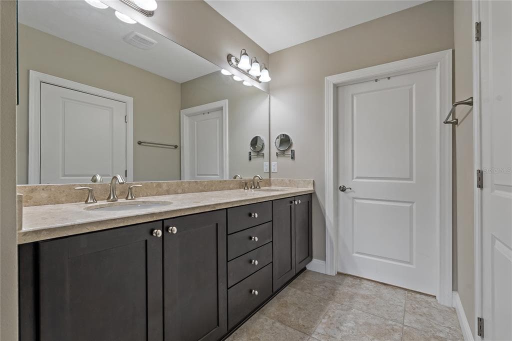 23085 BANBURY WAY 103 photo 20