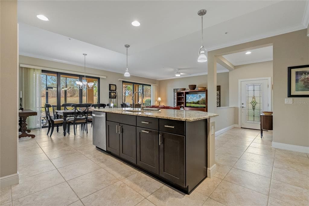 23085 BANBURY WAY 103 photo 9