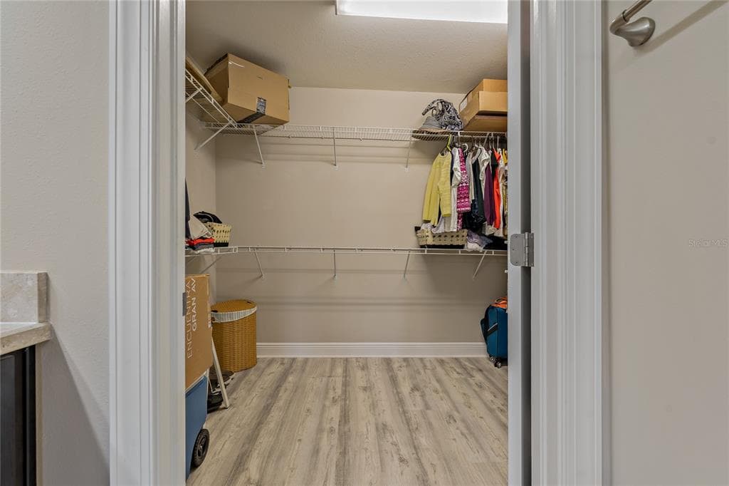23085 BANBURY WAY 103 photo 19