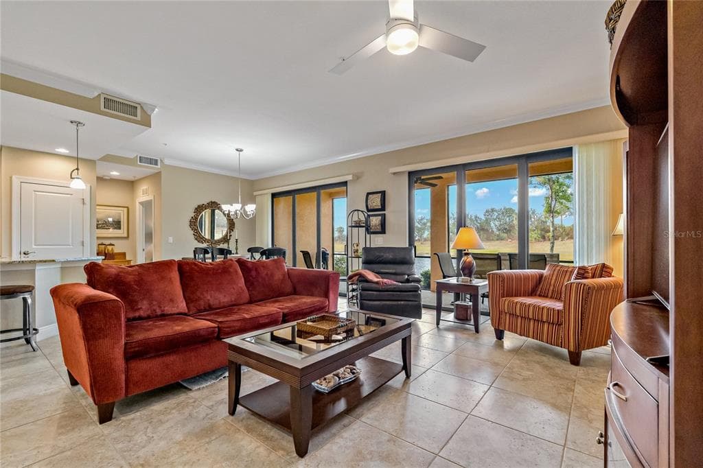 23085 BANBURY WAY 103 photo 4