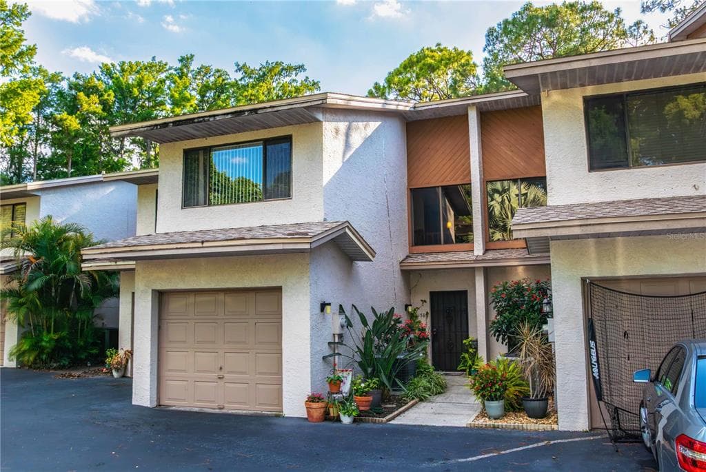 2158 TARPON LANDINGS DRIVE photo 2