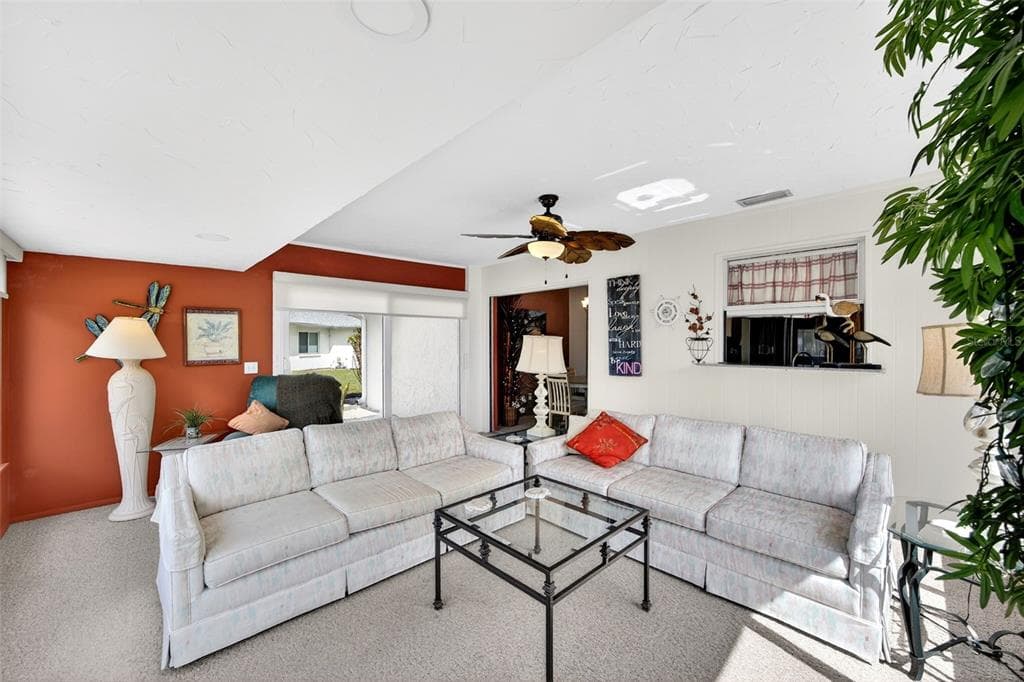 1255 LINCOLN DRIVE photo 12