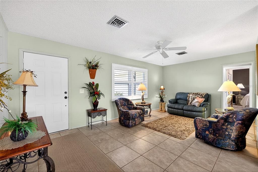 1255 LINCOLN DRIVE 3
