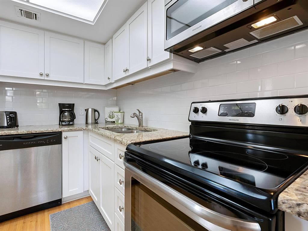 22 SANDY COVE ROAD APT 203 photo 7