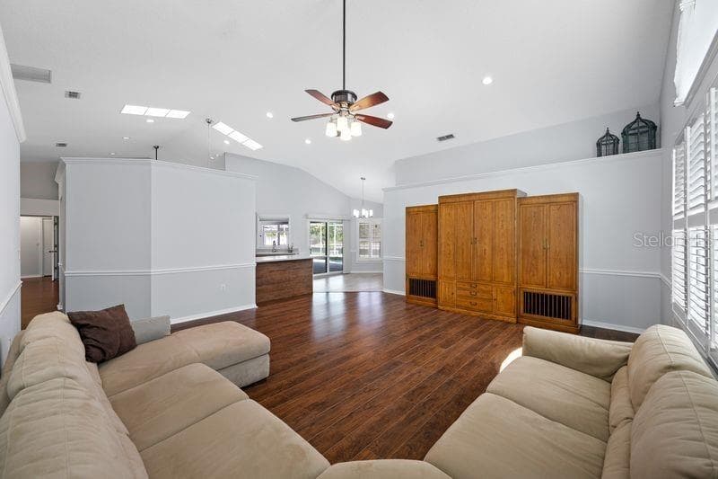 5321 GARDENS DR photo 20