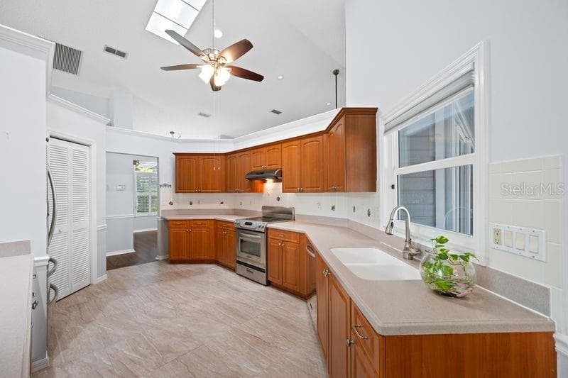 5321 GARDENS DR photo 9