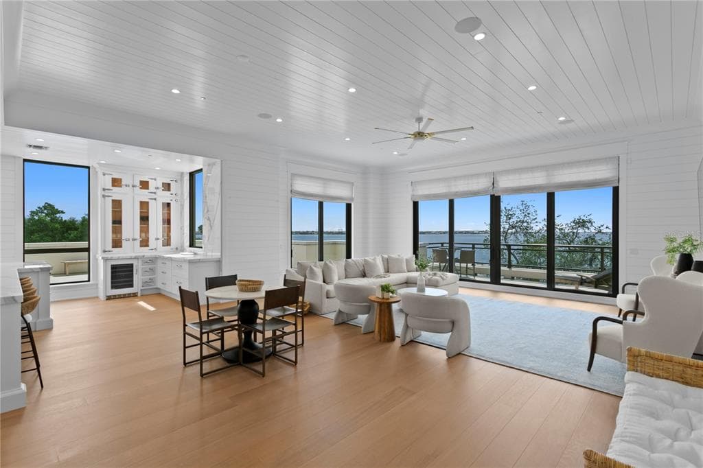 2103 BAYSHORE BOULEVARD 504 photo 2