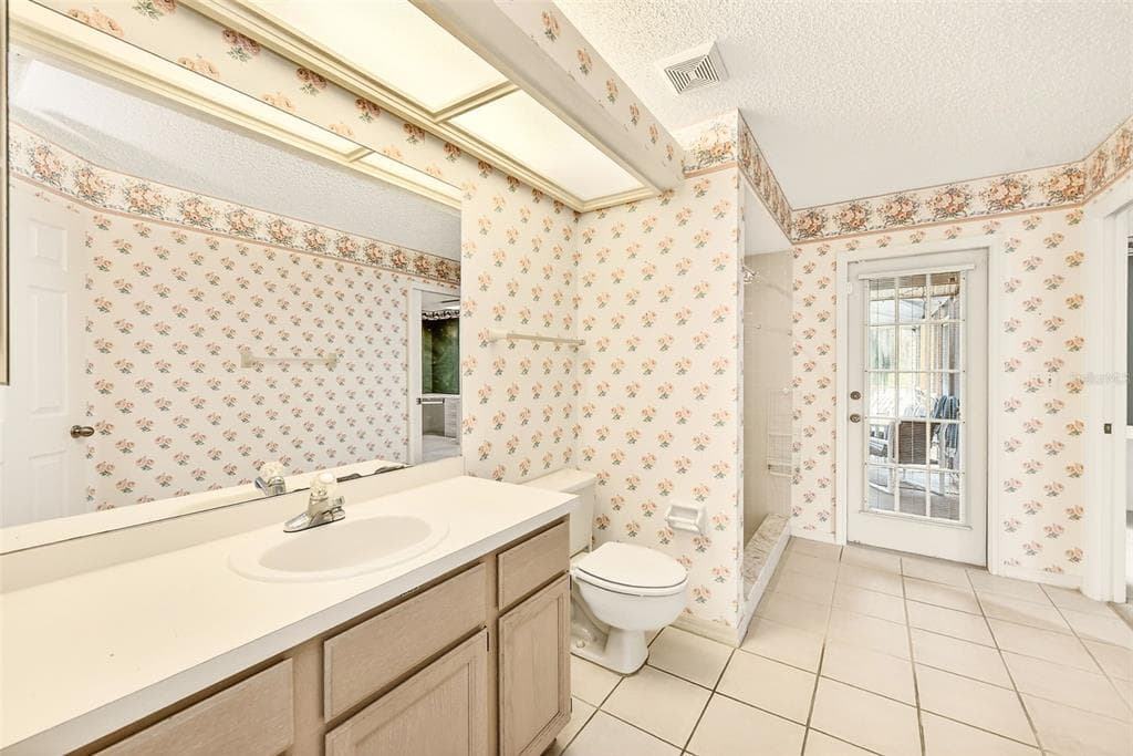 6517 THOROUGHBRED LOOP photo 14