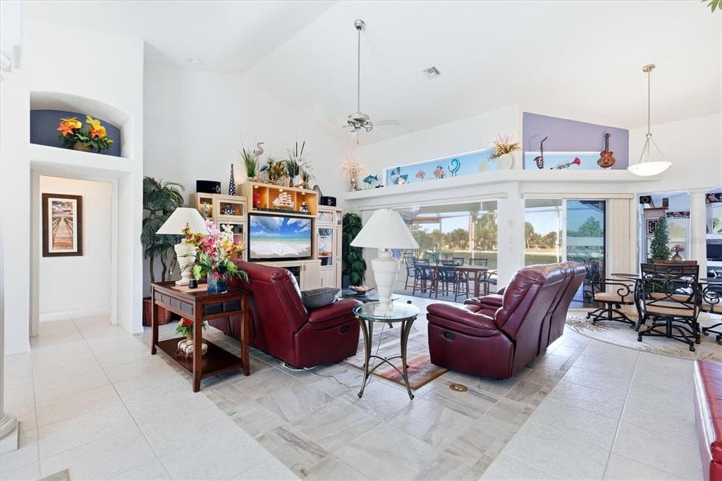 8050 TRACY CIRCLE photo 15