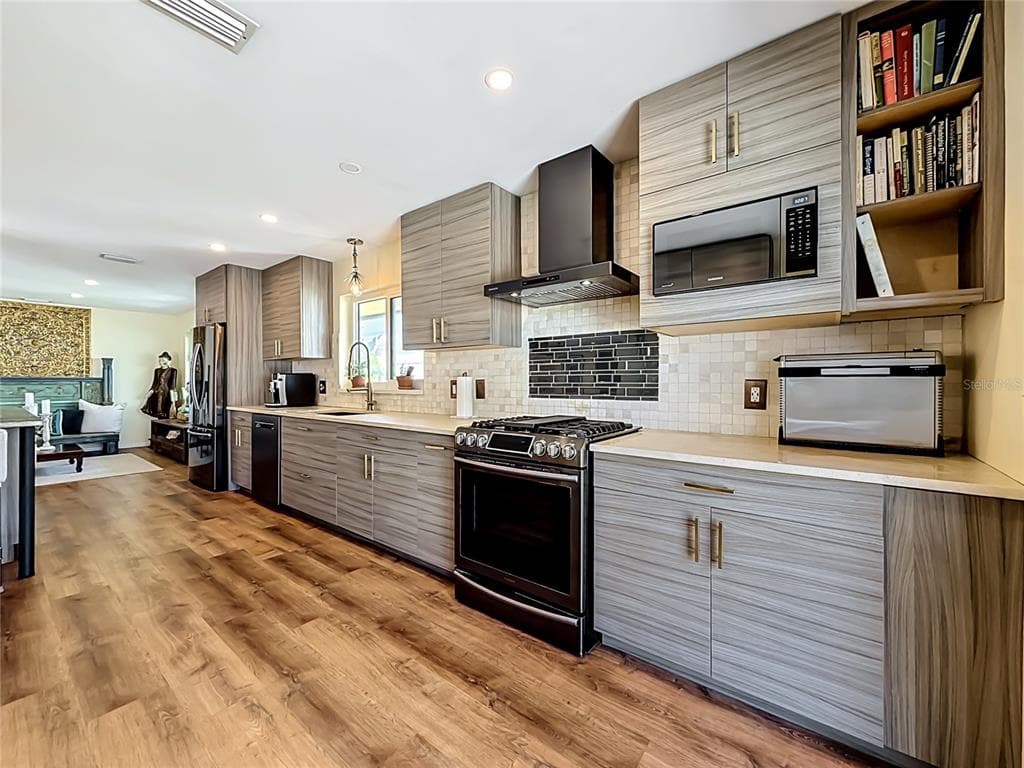 2162 W VINA DEL MAR BOULEVARD photo 19