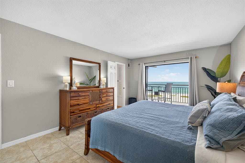 1270 GULF BOULEVARD 1007 photo 13