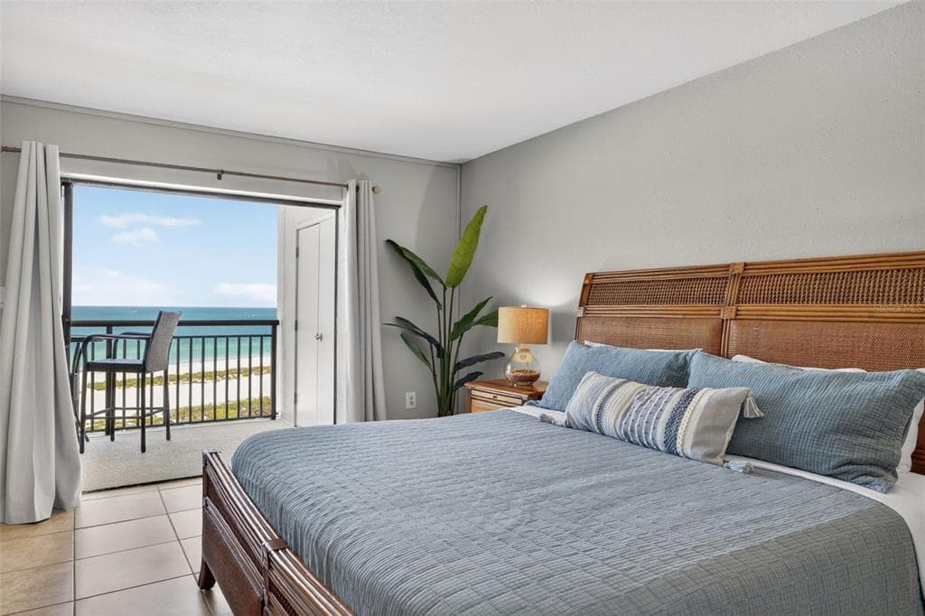 1270 GULF BOULEVARD 1007 photo 12