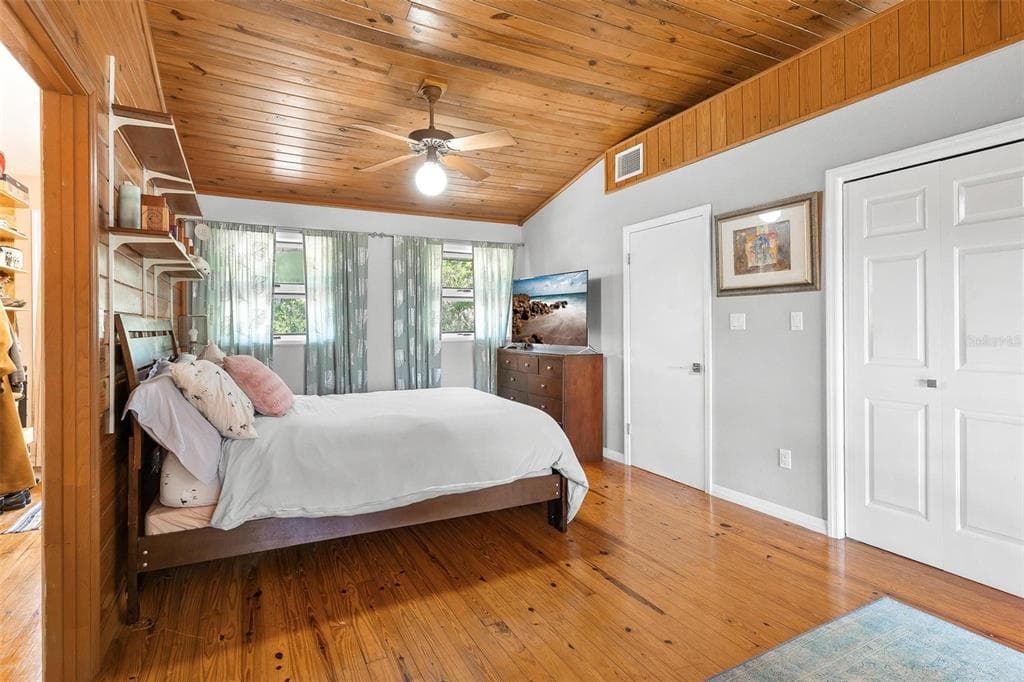 7373 CIRCLE DRIVE photo 24
