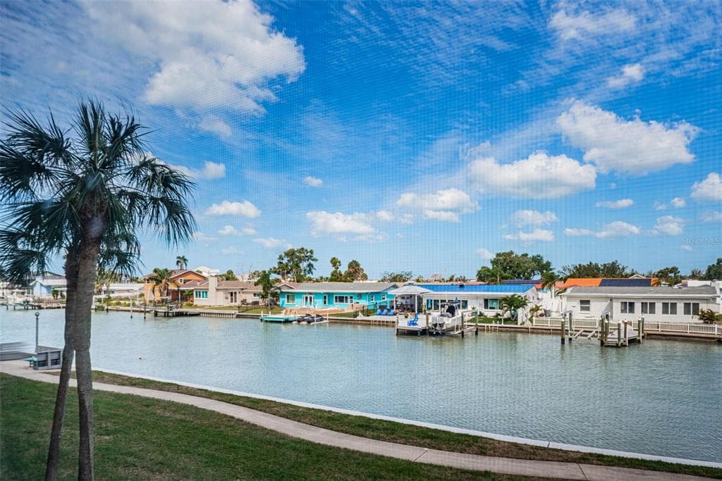 4725 COVE CIRCLE 210 photo 20