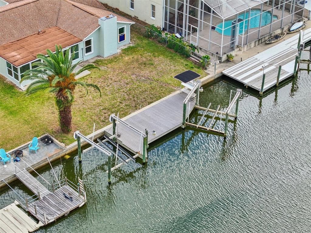 7427 SOUTHWIND DRIVE 1
