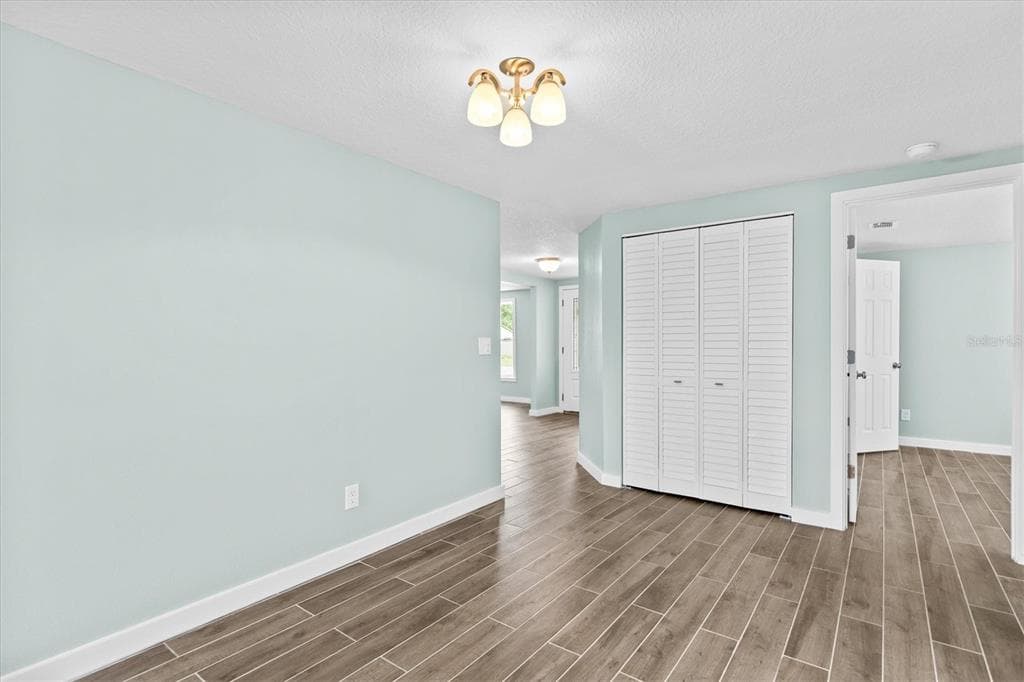 7427 SOUTHWIND DRIVE photo 24