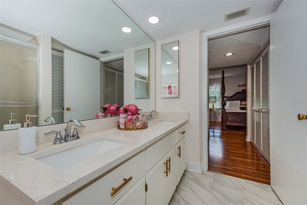1022 BOWSPRIT LANE 1022 photo 13