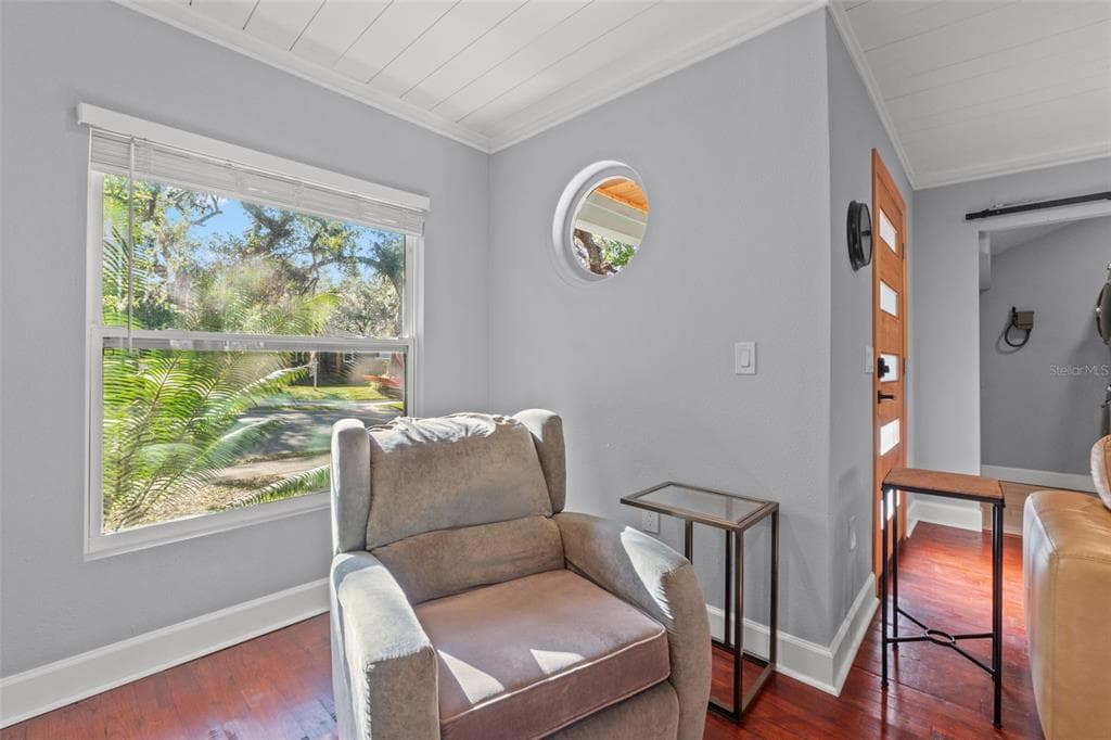 1502 E PARK CIRCLE photo 12