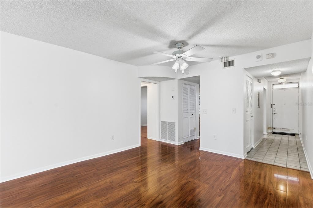 5980 SHORE BOULEVARD S 901 photo 17