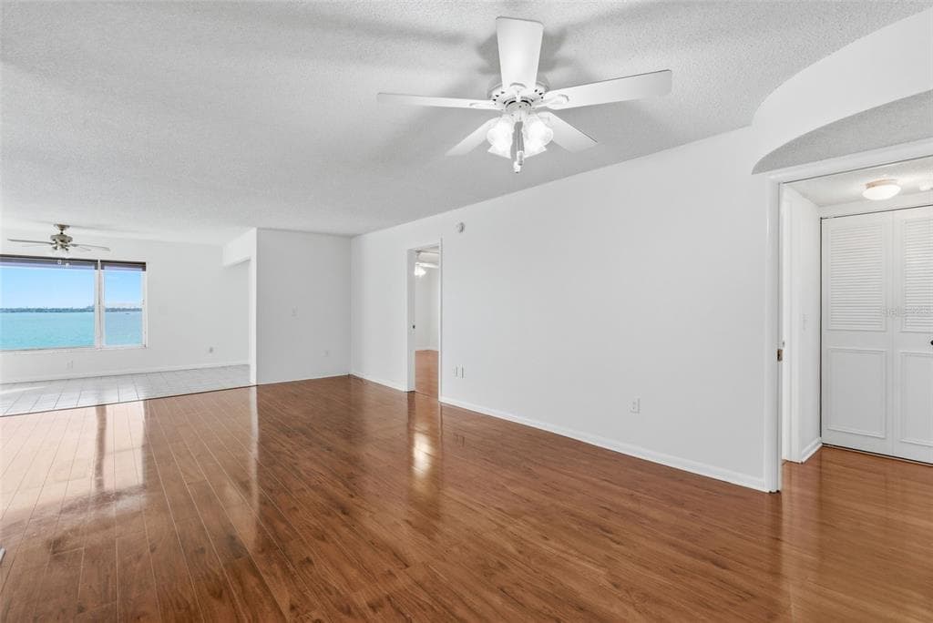 5980 SHORE BOULEVARD S 901 photo 9