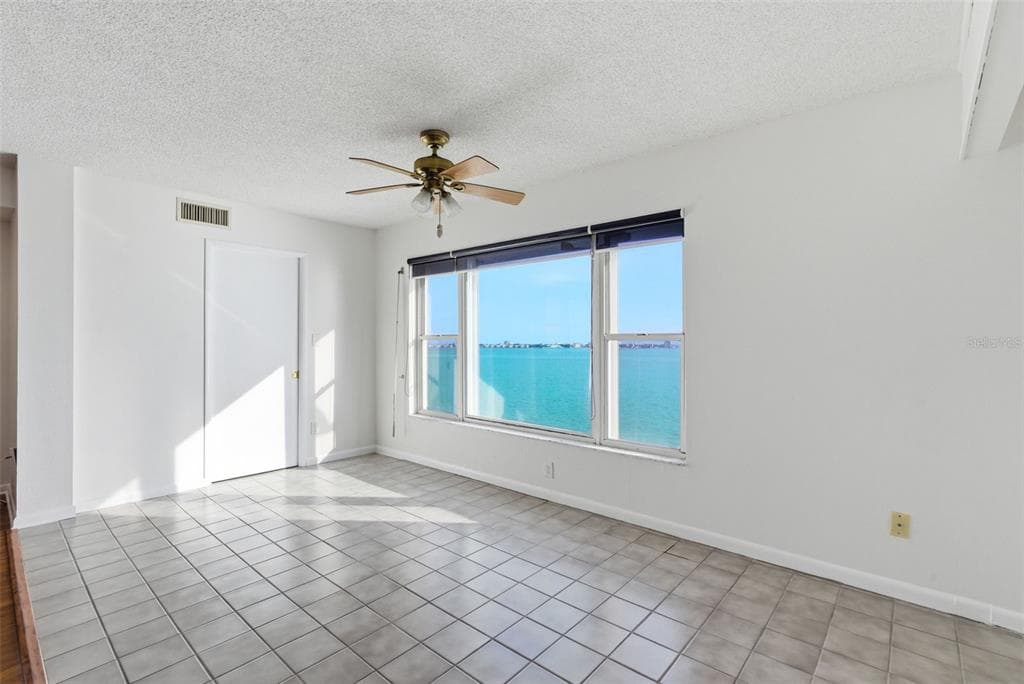 5980 SHORE BOULEVARD S 901 photo 14