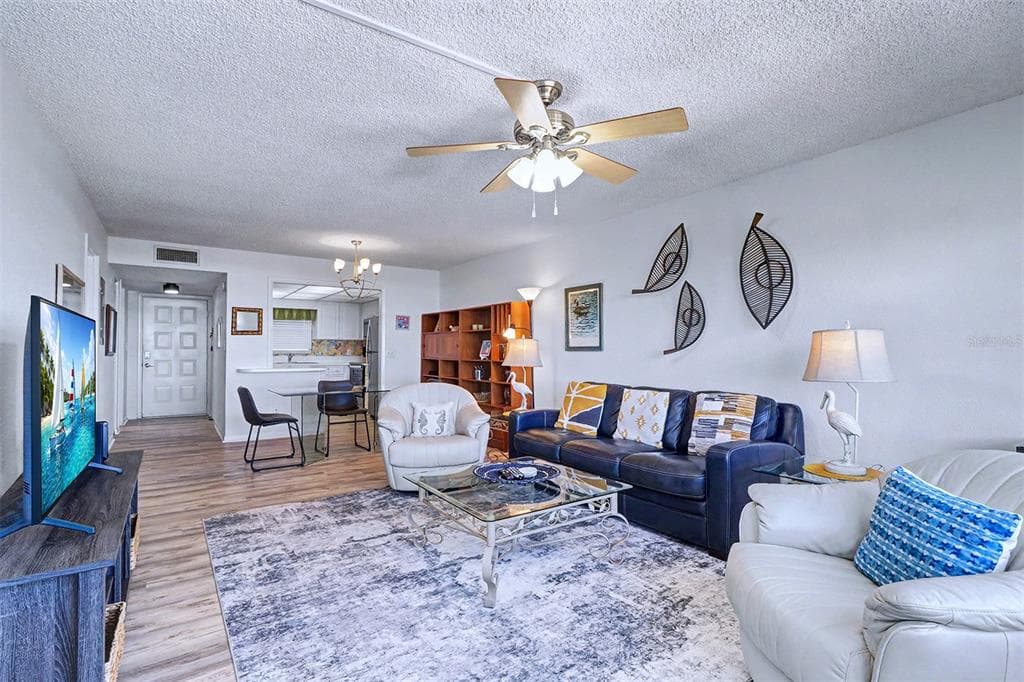 1230 GULF BOULEVARD 404 photo 9
