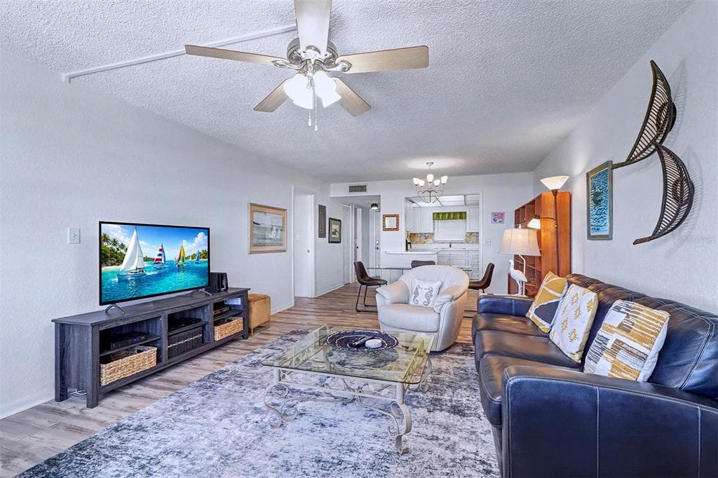 1230 GULF BOULEVARD 404 photo 10