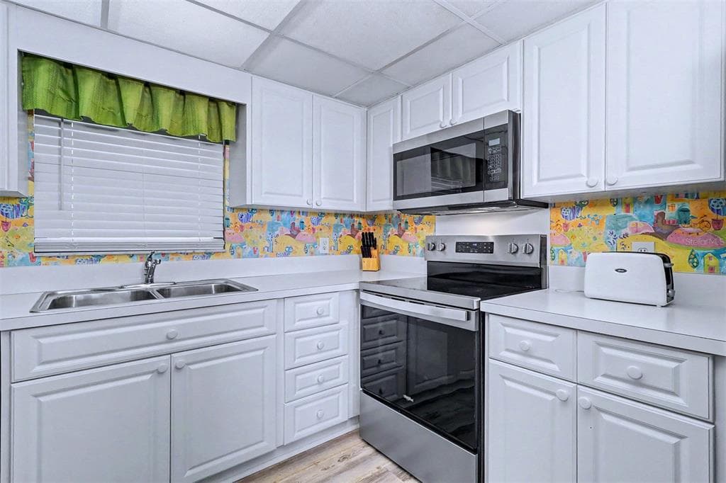 1230 GULF BOULEVARD 404 photo 15