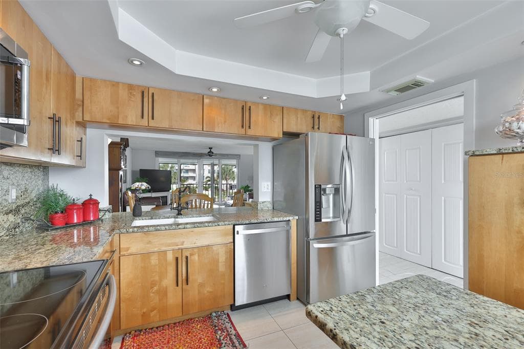 1581 GULF BOULEVARD 103N photo 17
