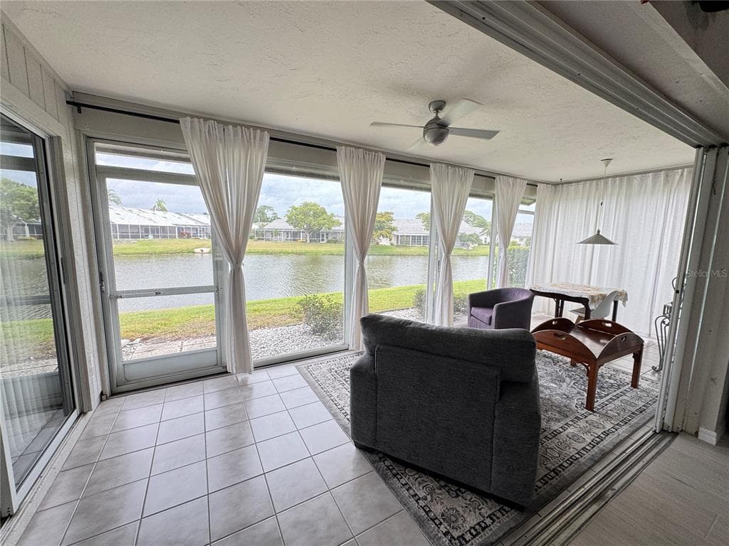 5371 CRESTLAKE BOULEVARD 68 photo 7