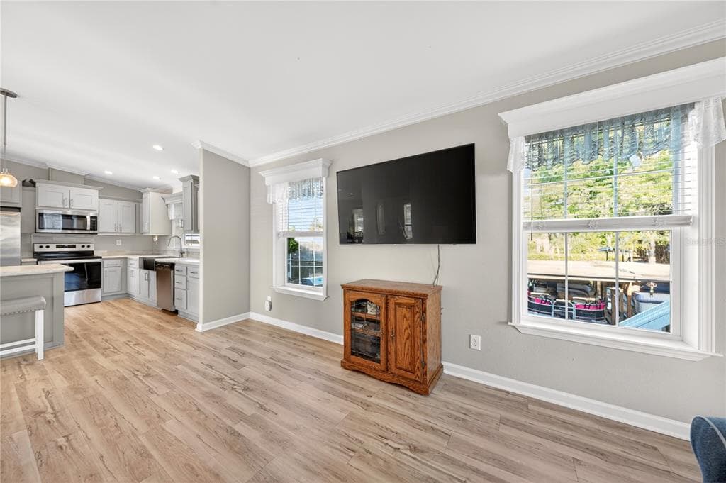 31609 TERRACE DRIVE photo 19