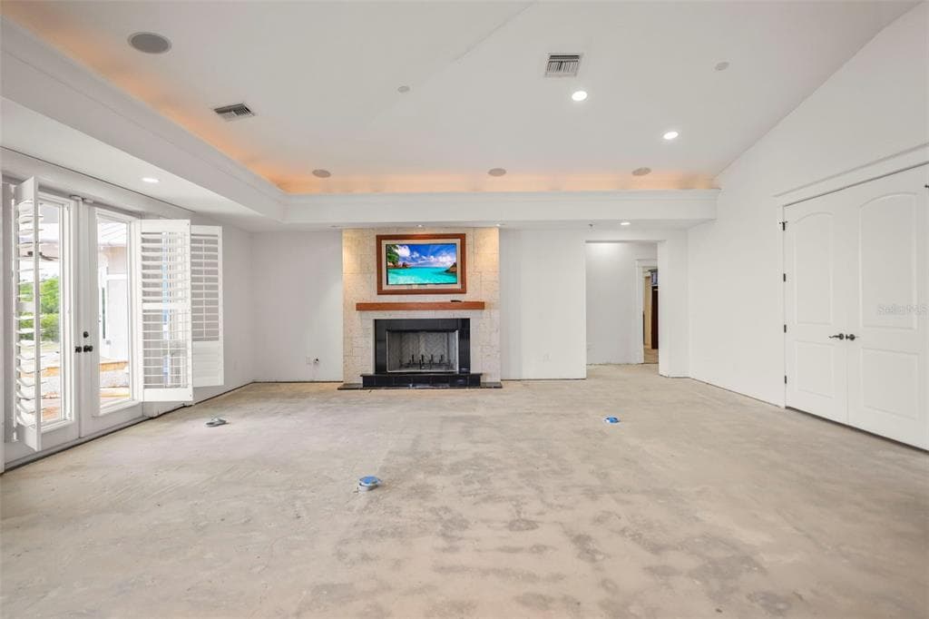 1721 GULF ROAD photo 18