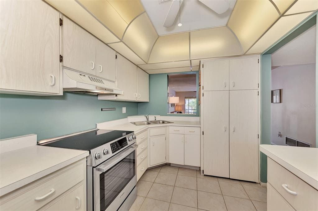 260 SANTA MARIA STREET 311 photo 17