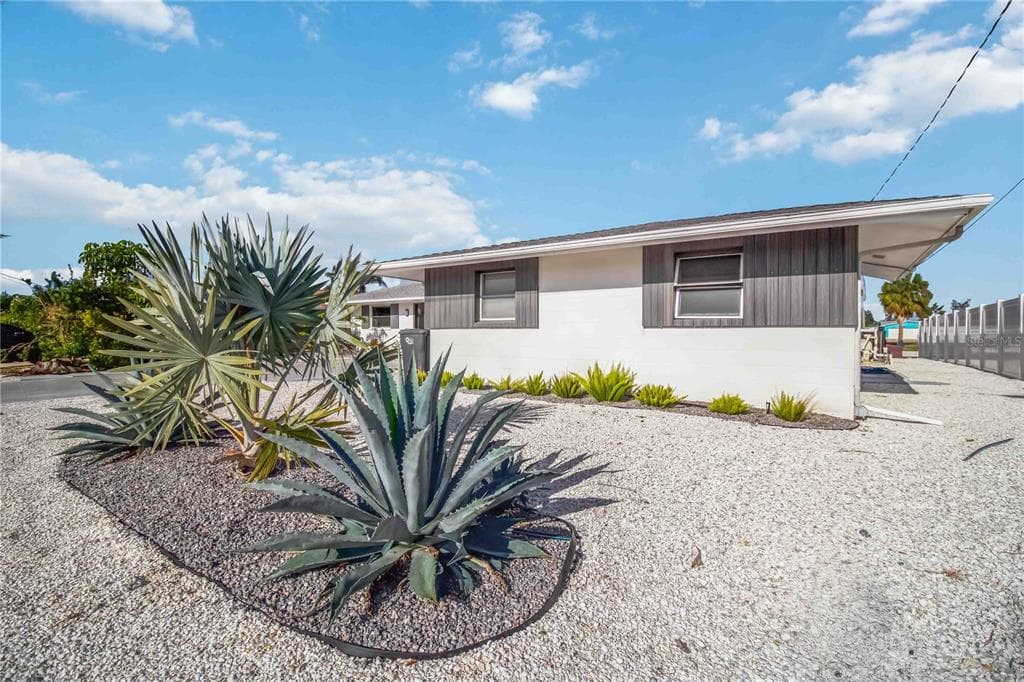 4012 99TH STREET W photo 3