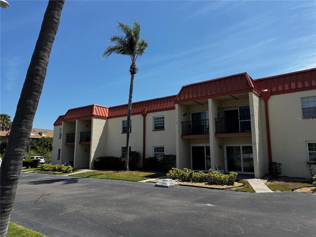 10365 PARADISE BOULEVARD 9 photo 2