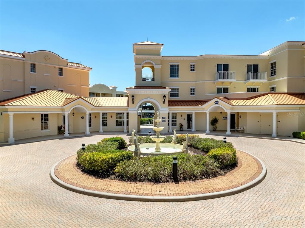 14021 BELLAGIO WAY 404 photo 2