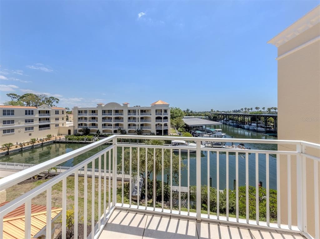 14021 BELLAGIO WAY 404 photo 25