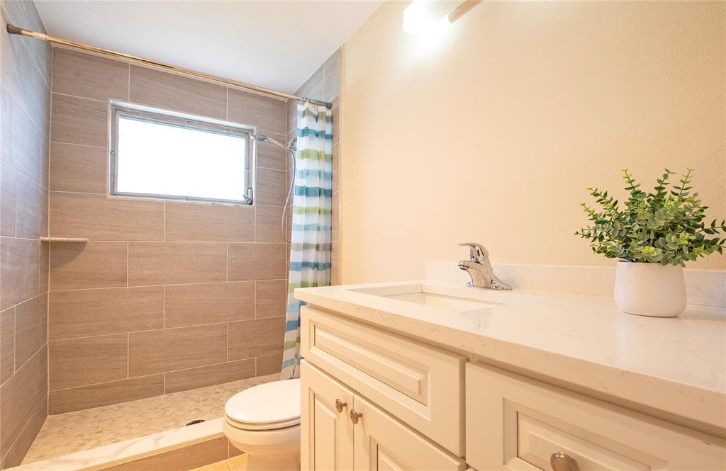 5940 30TH AVENUE S 115 photo 8