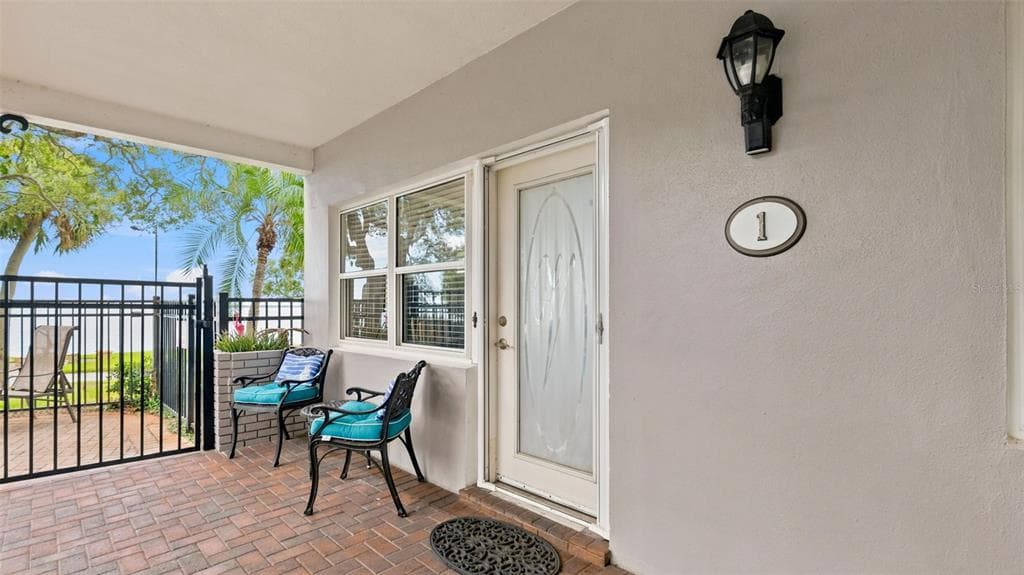 1101 VICTORIA DRIVE 1 photo 1