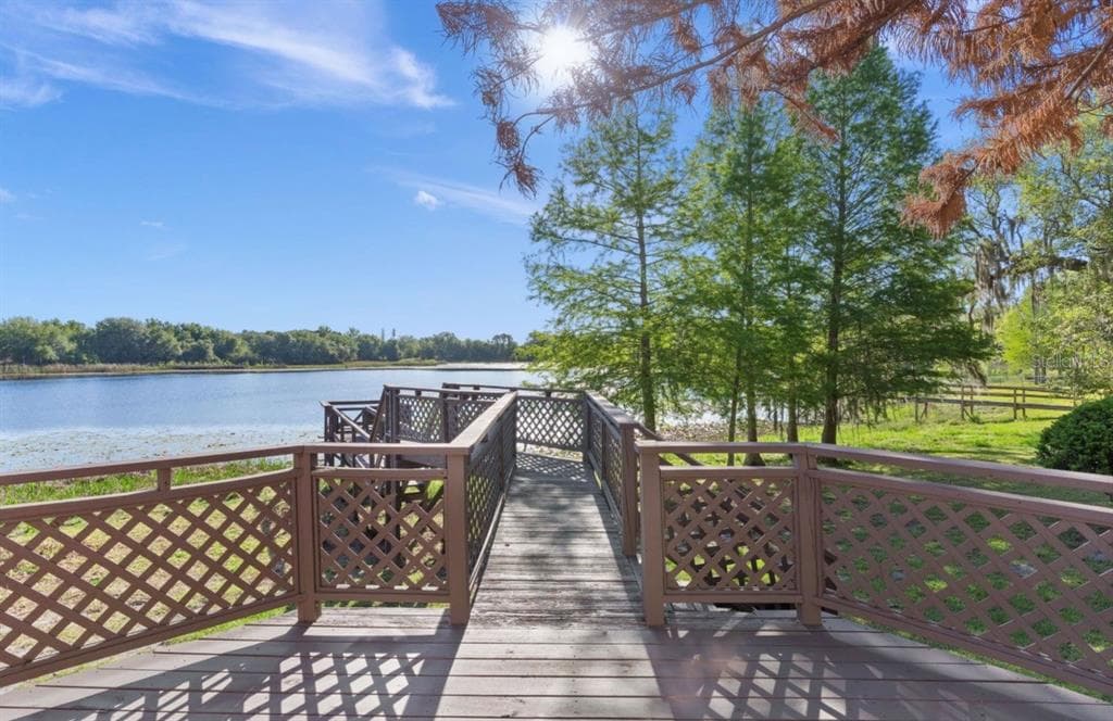 9440 COUNTY ROAD 561 5