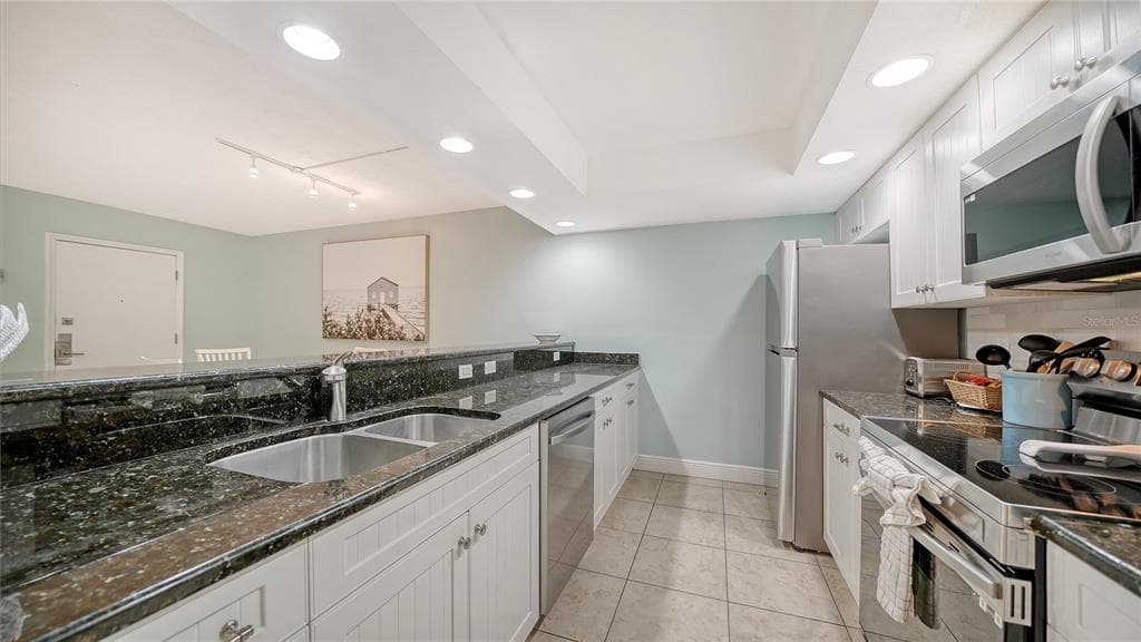 5311 GULF OF MEXICO DRIVE 5 photo 16
