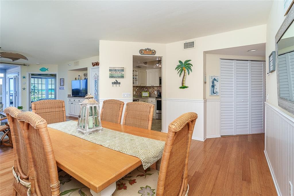 7438 PALM ISLAND DRIVE 3712 photo 6