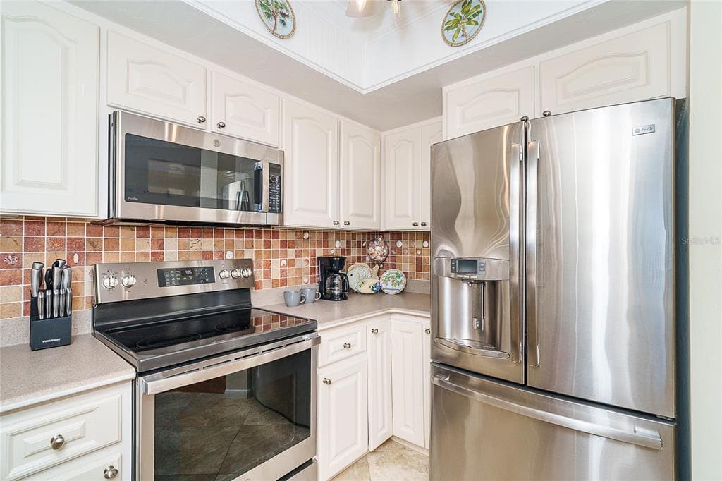 7438 PALM ISLAND DRIVE 3712 photo 9