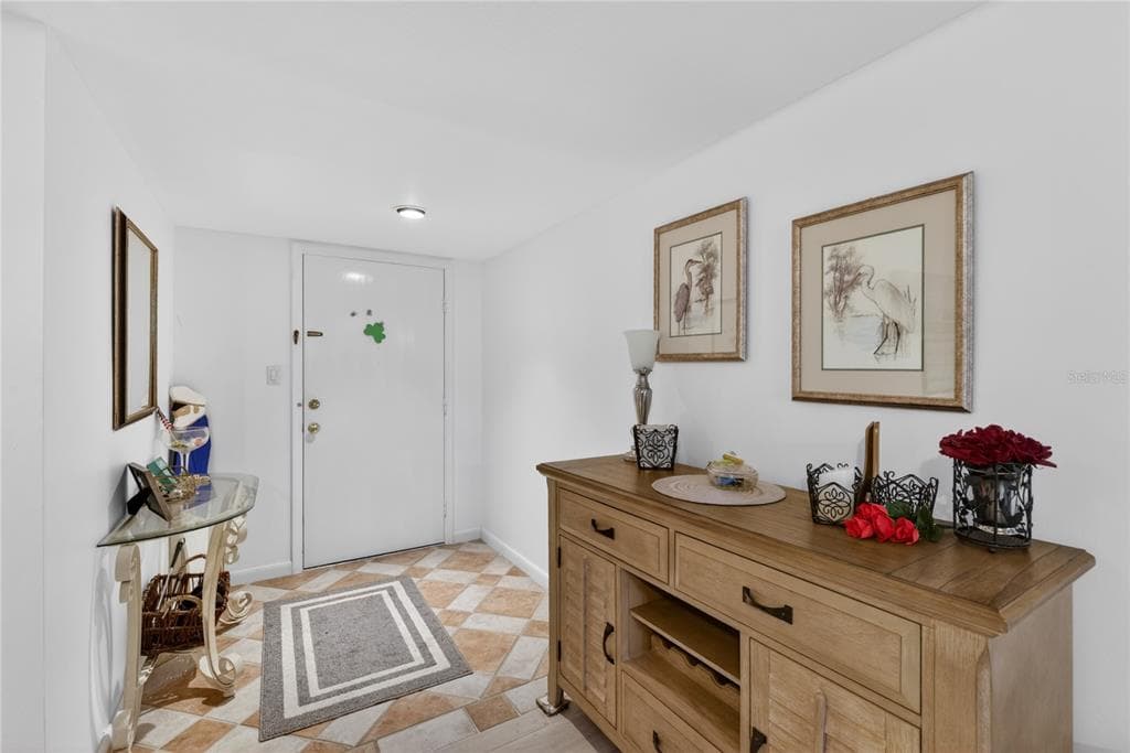 25188 MARION AVENUE E208 photo 10