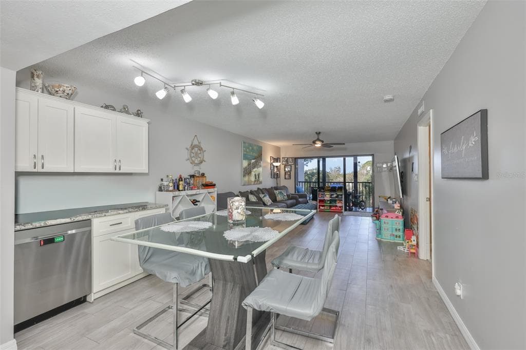 5400 PARK STREET N 208 photo 6