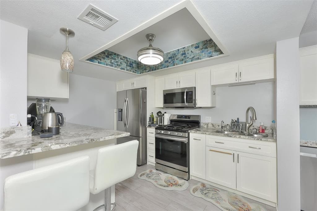 5400 PARK STREET N 208 photo 7