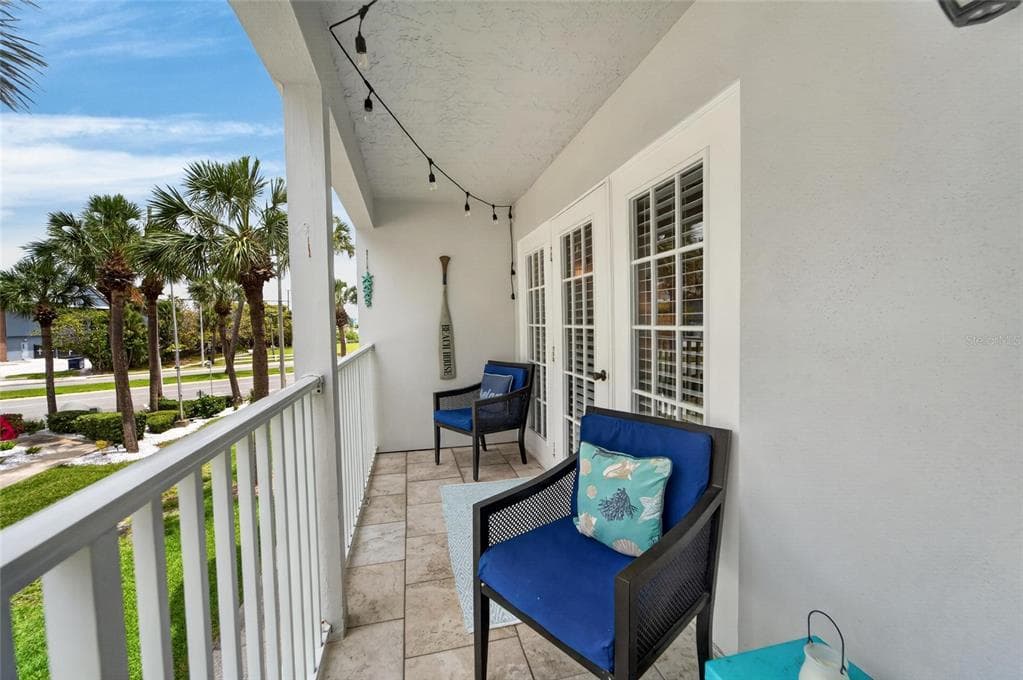 17960 GULF BOULEVARD 106 photo 17