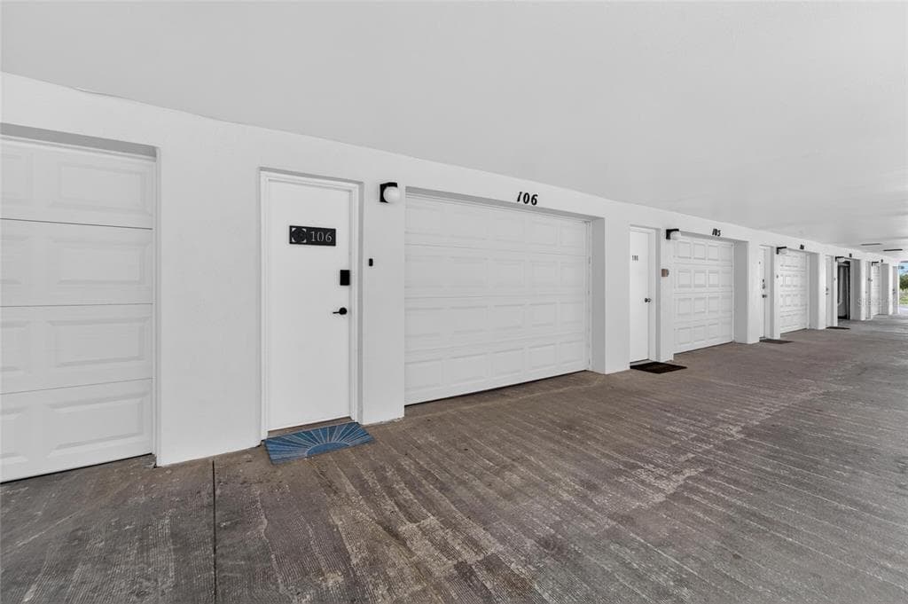 17960 GULF BOULEVARD 106 photo 20