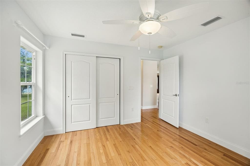 102 SANDRA LANE photo 16