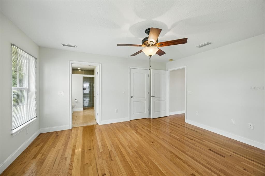 102 SANDRA LANE photo 11